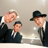 校庭の隅に二人 風が吹いて今なら言えるかな By クリープハイプ トラック 歌詞情報 Awa